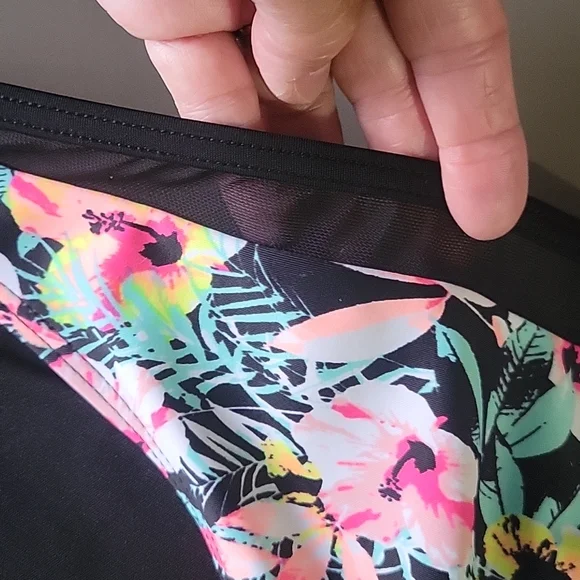 Xhilaration bikini bottoms - Picture 4 of 5